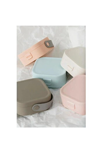 Skygo Mirrored Makeup Box Bag Size