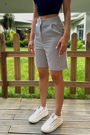 BİKELİFE Women's Linen Blend Comfortable Flowing Striped Shorts