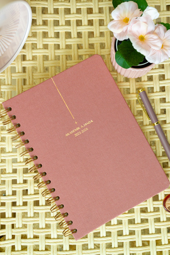 Matt Notebook 2025-2026 Α5 Λινό Ακαδημαϊκό Ατζέντα Σπιράλ 15x21 cm - 17 Μηνιαίο Ροζ