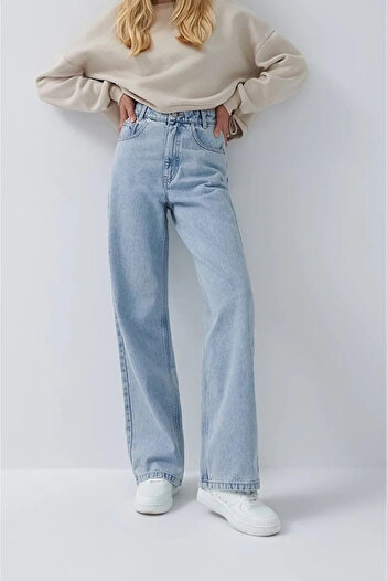 By Caspita Fashion Lenithra Kadın Yüksel Bel Açık Mavi Kar Yıkama Palazzo Geniş Paça Salaş Denim Jean Likrasız