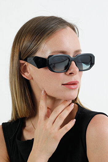 Fulla Moda Framed Sunglasses