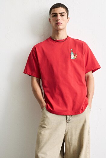 Pull & Bear Embroidered Ay Carmela T-shirt