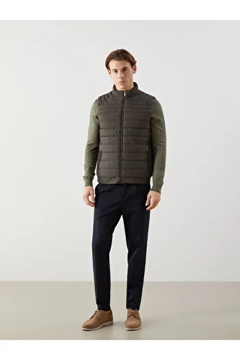 LC Waikiki Standard Mold Stand Collar Men's Puffer Vest