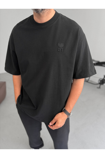 BYBASICMAN Black Heart Embroidered Basic T-Shirt Tw-1140