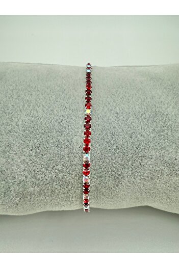 Snartun Red - Claret Red Zircon Stone Sparkling Elastic Bracelet