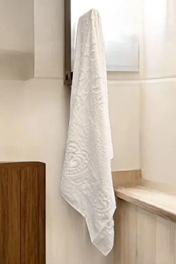Newsevinç Ev Tekstili 100% Cotton Patterned Bath Towel