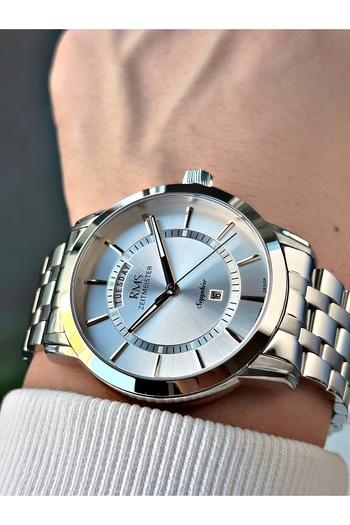 Romanson Silver Color Sapphire Glass Steel Case Men's Wristwatch with Function 24 Months Guarantee 1631.01Mr