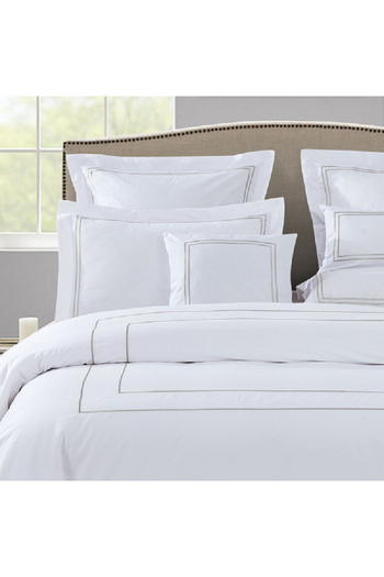 Oceana 4-Piece Brata Stitch Convenient Bed in a Bag King Size Bedding Set White and Grey