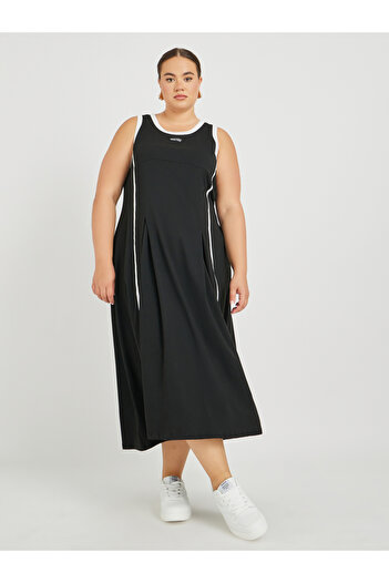 Styli Plus Size Sleeveless Round Neck Midi Dress