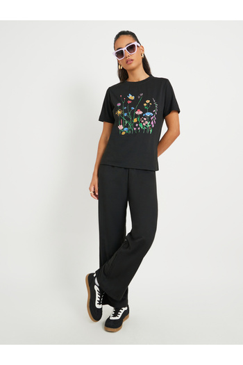 Take Two By Styli Floral Printed Short Sleeve T-Shirt and Joggers Co-Ords