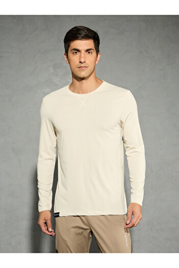 Technosport By Styli Solid Round Neck Long Sleeve T-Shirt