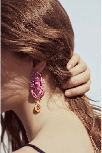 illys Zra Model Pink Lobster Earrings