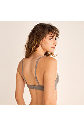 FAV Lace Detail Demi Bra with Hook and Eye Closure