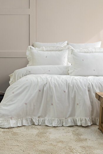ZEBRACASA Lottie Embroidered Duvet Cover Set