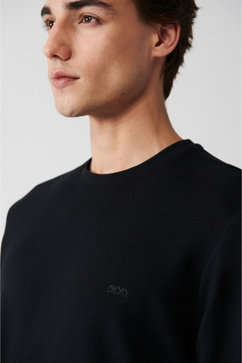 Avva Schwarzes Herren-Sweatshirt aus Interlock-Stoff mit Rundhalsausschnitt A31y1201