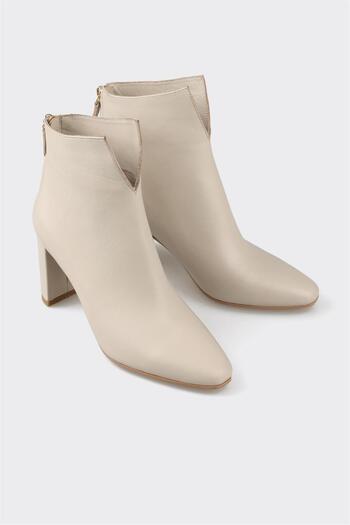 Elle Shoes Μπεζ γυναικείες κλασικές ψηλοτάκουνες μπότες