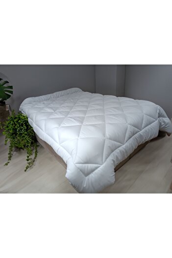 Piyes Home Microfiber Fabric Extra King Size Quilt 240 X 260