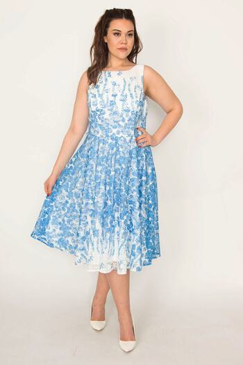 Şans Women's Plus Size Blue Back Zippered Lined Lace Dress 65n32736