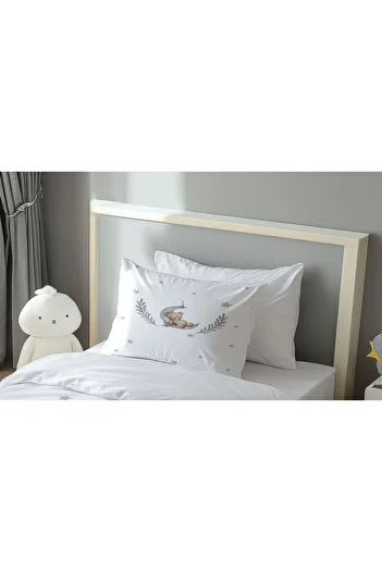 Şen Dekorasyon Bear Sleeping on the Moon Children's Pillow Case