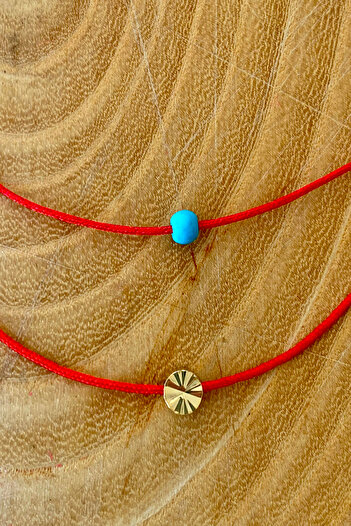 Shepidi 2-Piece Blue Beaded Red String Anklet with Cutout Round Gold Figure