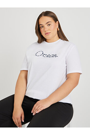 Styli Plus Size Embroidered Slogan Round Neck T-Shirt