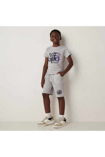 Juniors Typography Print Shorts With Drawstring Closure And Pockets