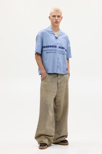 Pull & Bear Asimetrik çizgili kısa kollu gömlek