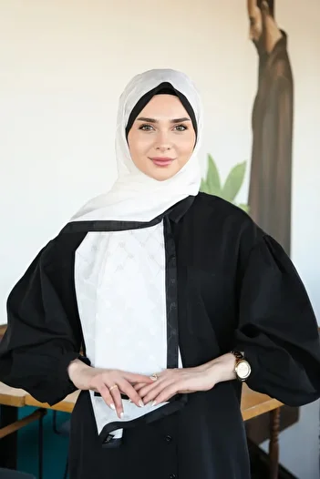 Armine Trend Monogram Shawl 2