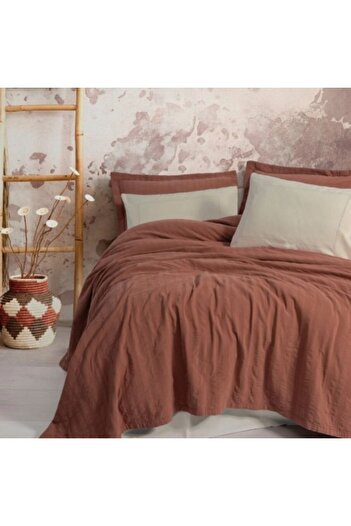 Cotton Box Quilt 230x240cm with bed sheet and pillowcases, cotton with embroidery, Vilo Caramiziu