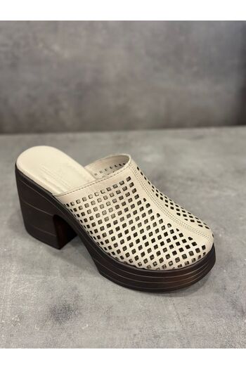 Moda Arena Fashionable Handmade Genuine Leather Platform Heel Slippers