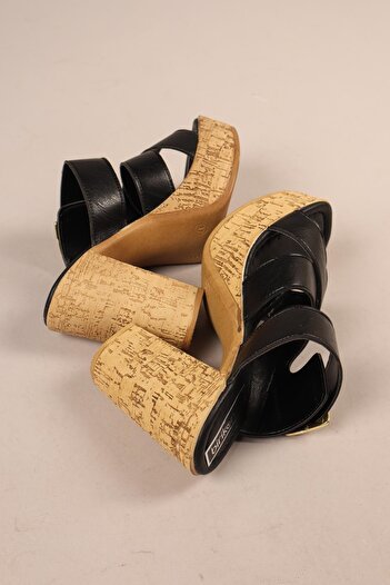 Birikon Roni̇ka Platform Heeled Slippers Black
