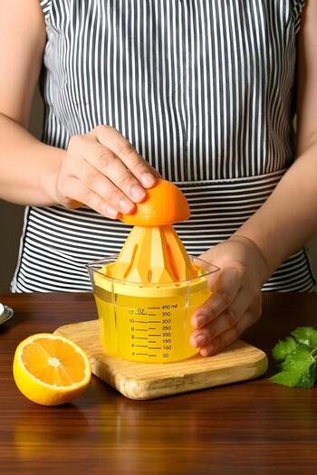 Justyol 4-in-1 Lemon Orange Juicer & Grater Set – Multipurpose Kitchen Tool with Measuring Cup