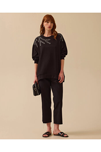SEÇİL Round Neck Stone Embroidered Sweatshirt