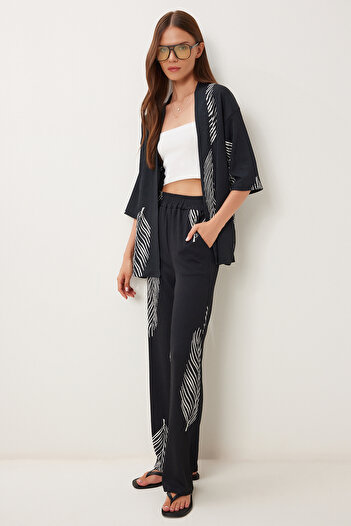 Happiness İstanbul Women's Black Bone Patterned Crinkle Knitted Kimono Pants Set İy00006