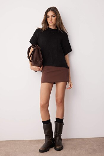 Trendyol Collection Черен широк плетен пуловер с мека текстура TWOAW25KZ00021