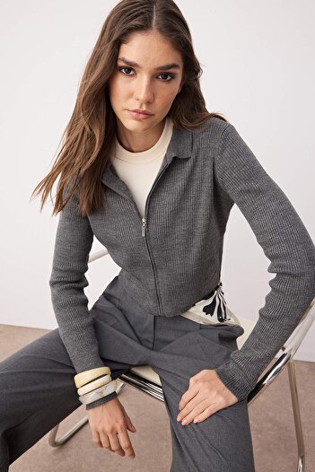 Trendyol Collection Anthracite Crop Zippered Knitwear Cardigan Twoaw21Hi0154