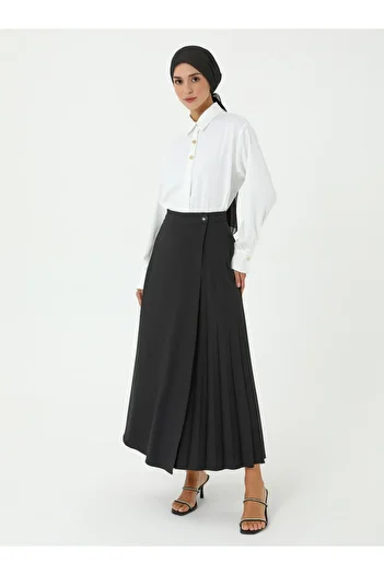 Refka Pleated Detailed Crepe Skirt - Black -