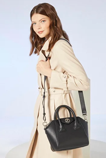 Zühre Magda Black Shoulder Bag Z0318