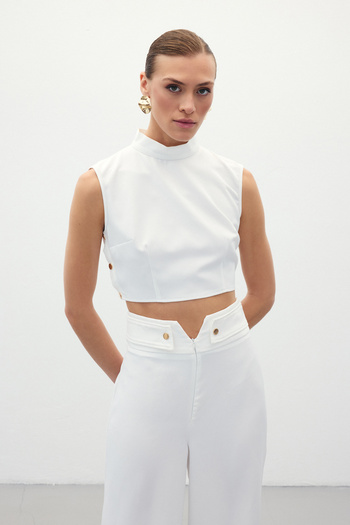 Sateen Snap Detailed Crop Blouse - Ecru