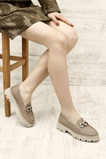 GÖNDERİ(R) Women / Girls Beige Thick Heeled Buckle Genuine Leather Loafer Shoes