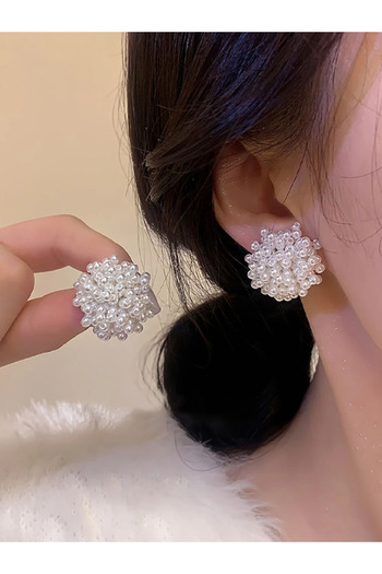 Bujiteri Pearl Earrings - Elegant French-Inspired Design, Versatile Earrings for Casual & Special Occasions