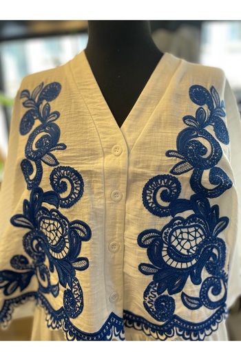 By-esq Women's Embroidery Detailed Bat Sleeve Shirt Lined Skirt Bottom Top Set