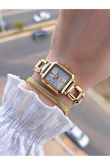 Essence Steel Case and Cord 2 Years Warranty 3 Atm Water Resistant Women's Wristwatch + Bracelet Sdf130