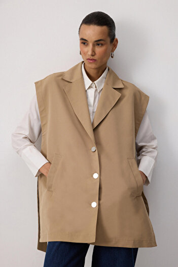 Touché Privé Oversize Vest with Slit Details