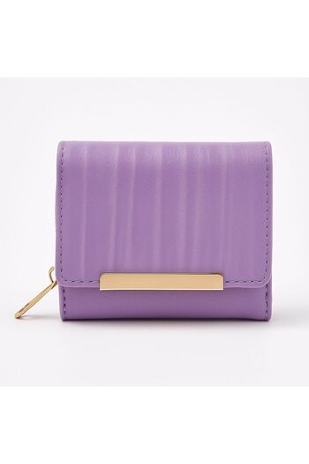 Timeless Stylish and Functional Women's Wallet – Metal Detailed