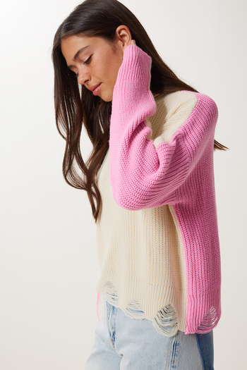 Happiness İstanbul Women's Cream Pink Contrast Color Ripped Detailed Knitwear Sweater Ki̇00135