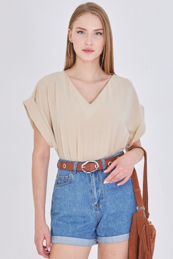 armonika Women's Cream V-Neck Oversize Blouse with Side Slits and Long Double Sleeve Detail on the Back Arm-24Y001074