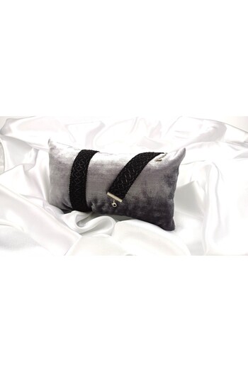 SYAZE Black Knitted Patterned Choker and Bracelet Set