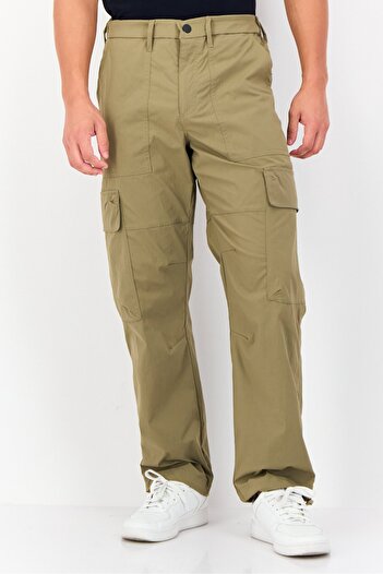 CELIO Men Regular Fit Solid Cargo Pants, Olive