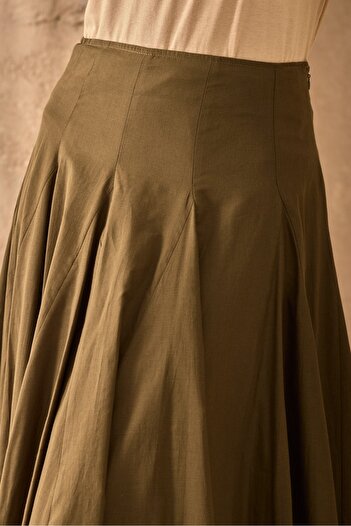 QANU Flounce Skirt Khaki